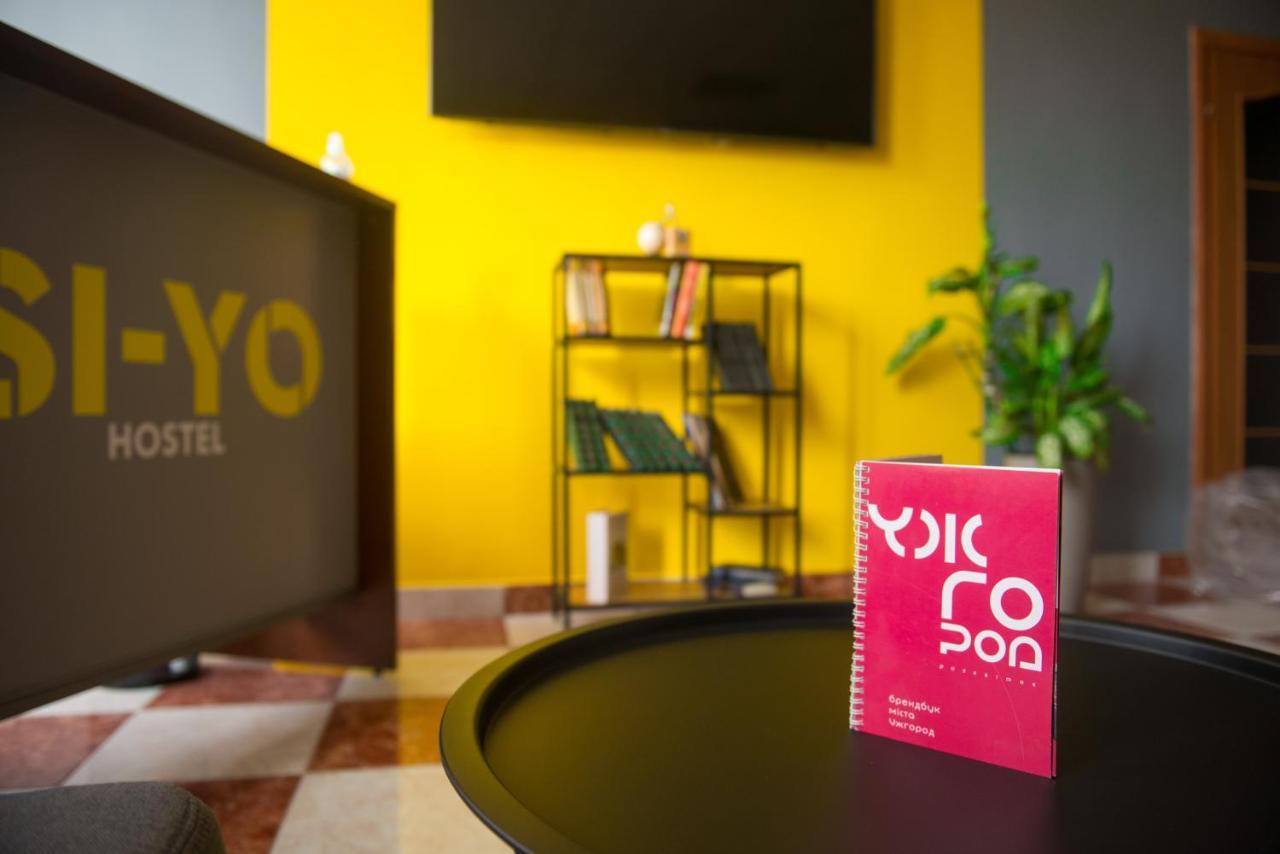 Si-Yo Hostel Uzhhorod Exterior foto
